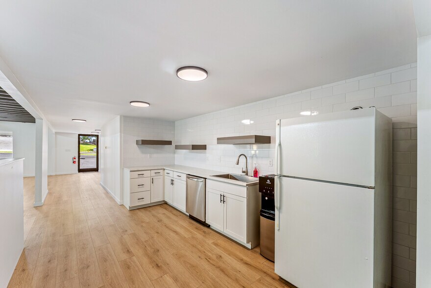 More Photos Of 967 Wray St, Knoxville Office For Sale