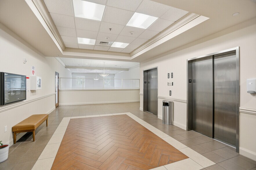 More Photos Of 75 Baylor Dr, Bluffton Medical For Lease