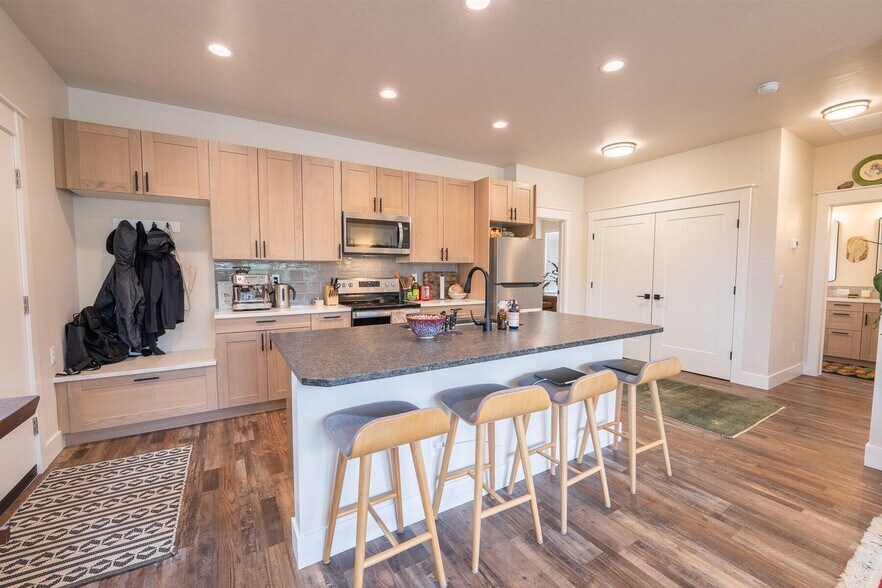 More Photos Of , Hailey Multifamily For Sale