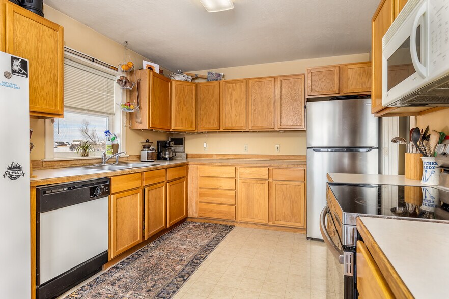 More Photos Of 200 Aspen Meadows Rd, Driggs Apartments For Sale