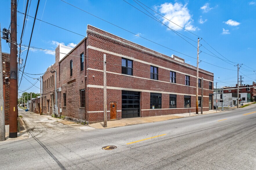 More Photos Of 124 S Joplin Ave, Joplin Warehouse For Sale