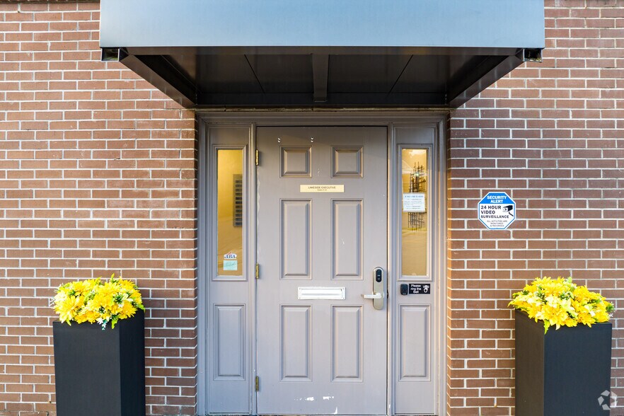 More Photos Of 4421-4439 Carnes St, Acworth Office For Sale