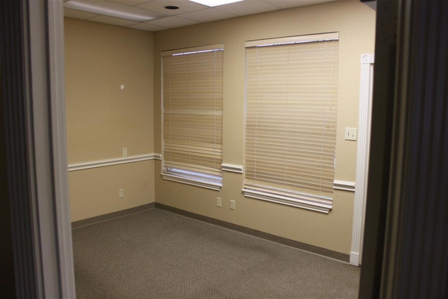 More Photos Of 6407 Colleyville Blvd, Colleyville Medical For Lease