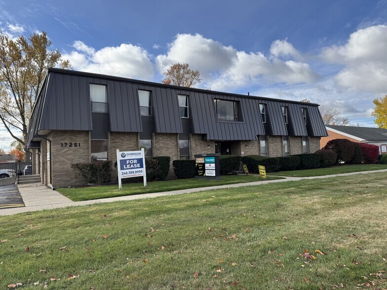 More Photos Of 17251 W 12 Mile Rd, Southfield Office For Lease