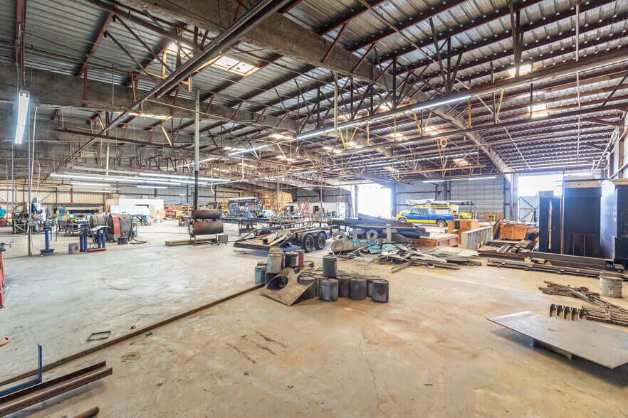 More Photos Of 5050 E Hwy 80, Abilene Manufacturing For Sale