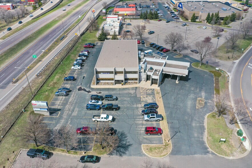 More Photos Of 12301 NE Central Ave, Blaine Bank For Lease