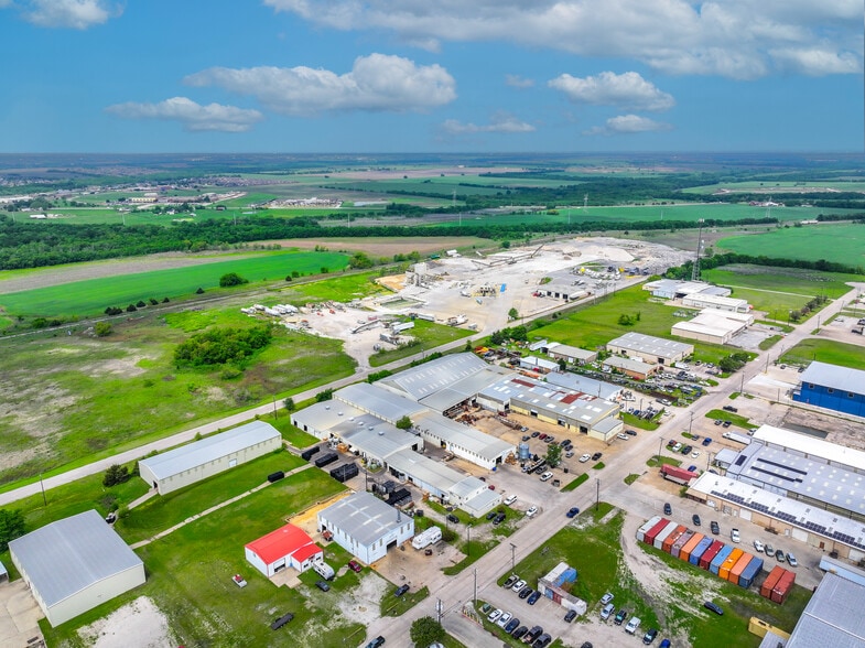 More Photos Of 1121-1201 Industrial Dr, Royse City Manufacturing For Sale