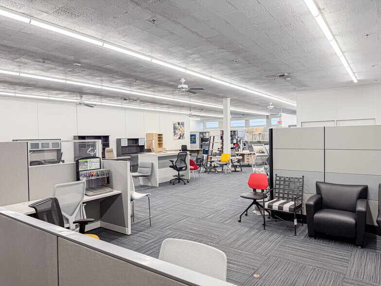 More Photos Of 1 Sexton Rd, McKees Rocks Warehouse For Sale