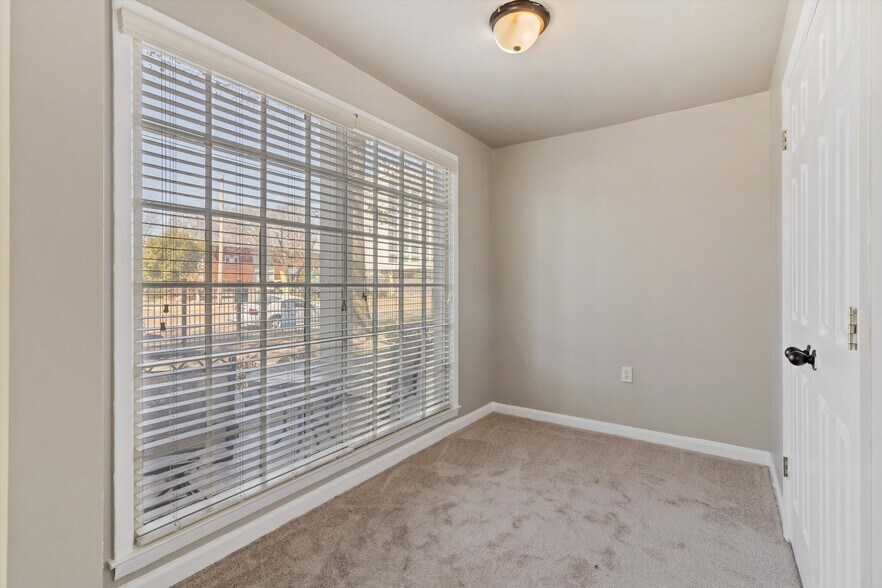 More Photos Of , Memphis Multifamily For Sale