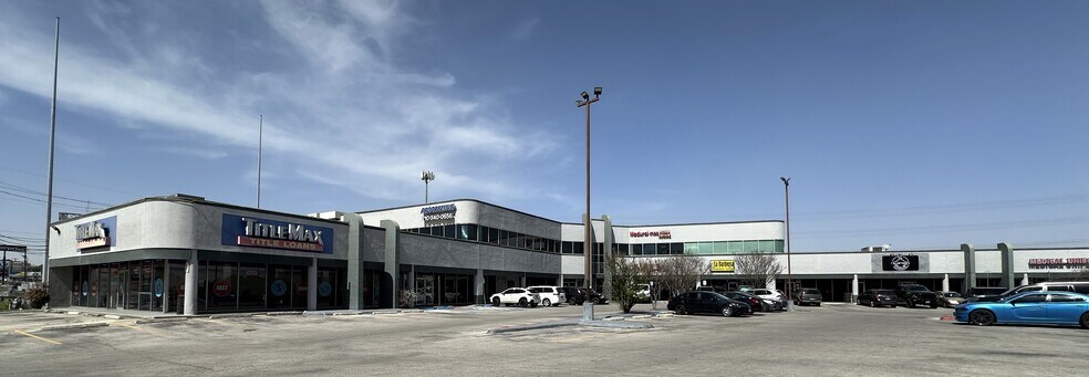 Primary Photo Of 5152 Fredericksburg Rd, San Antonio Unknown For Lease