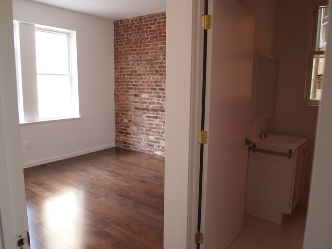 More Photos Of 4701-4705 Park Ave, Union City Apartments For Sale