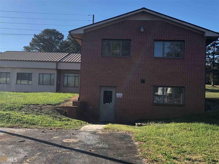 More Photos Of 1321 US Hwy 41 N, Calhoun Office For Lease