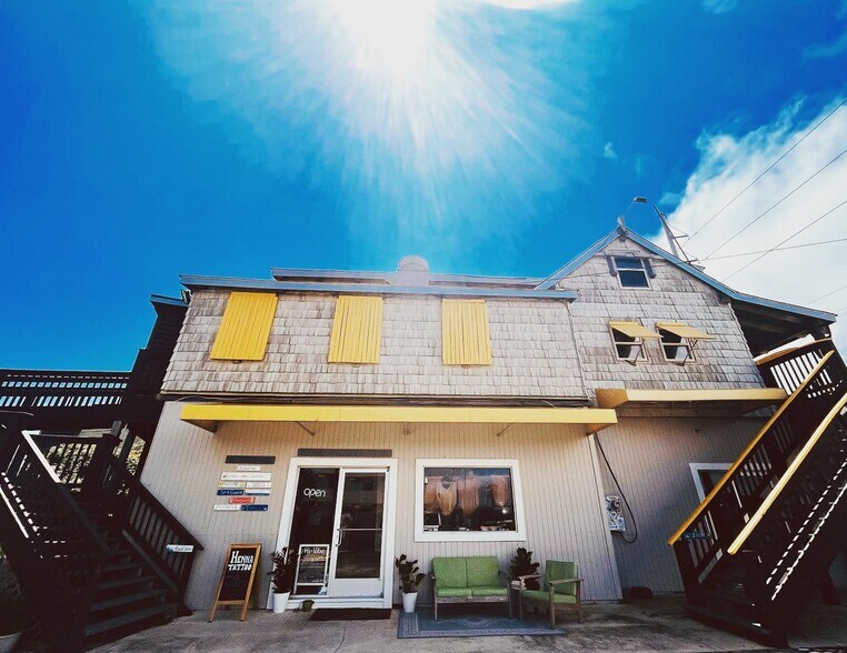 More Photos Of 1209 S Croatan Hwy, Kill Devil Hills Storefront For Sale