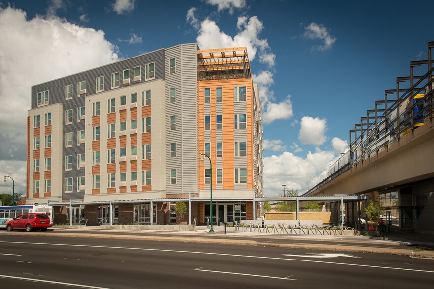 More Photos Of 2220 E Lake St, Minneapolis Apartments For Lease