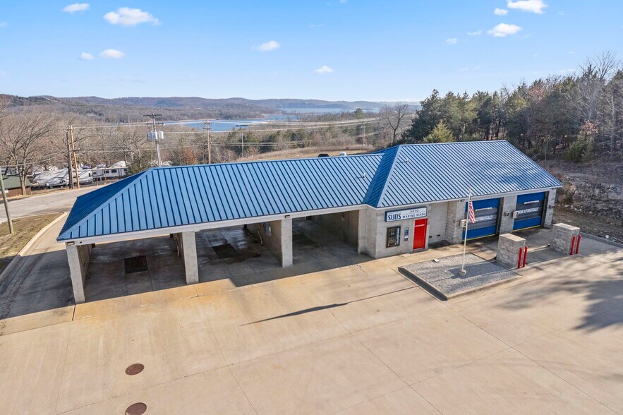 More Photos Of 85 Kimberling Blvd, Kimberling City Specialty For Sale