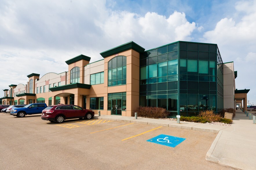 More Photos Of 2181 Premier Way, Sherwood Park Unknown For Lease