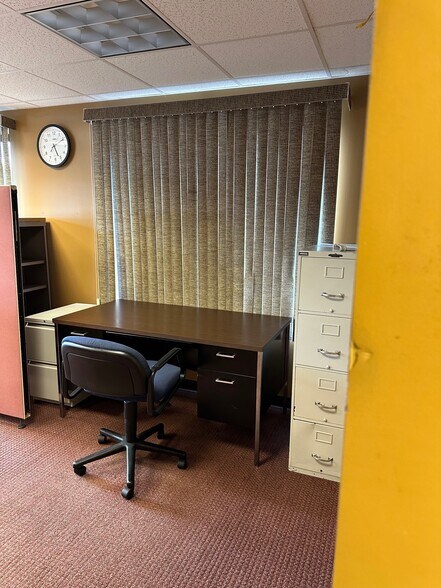 More Photos Of 81 Western Industrial Dr, Cranston Warehouse For Sale