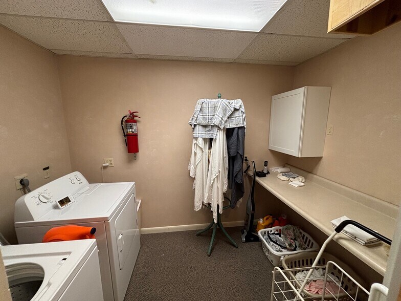 More Photos Of 2805 Lincoln Ave, Evansville Medical For Sale