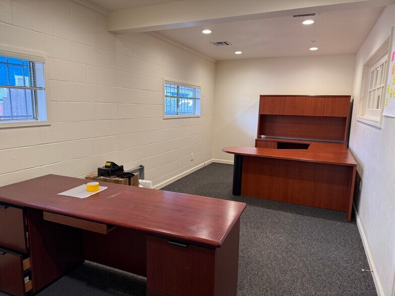 More Photos Of 1105 Water St, Santa Cruz Office For Lease