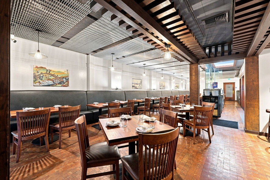 More Photos Of 2422 13th St, Sacramento Restaurant For Sale