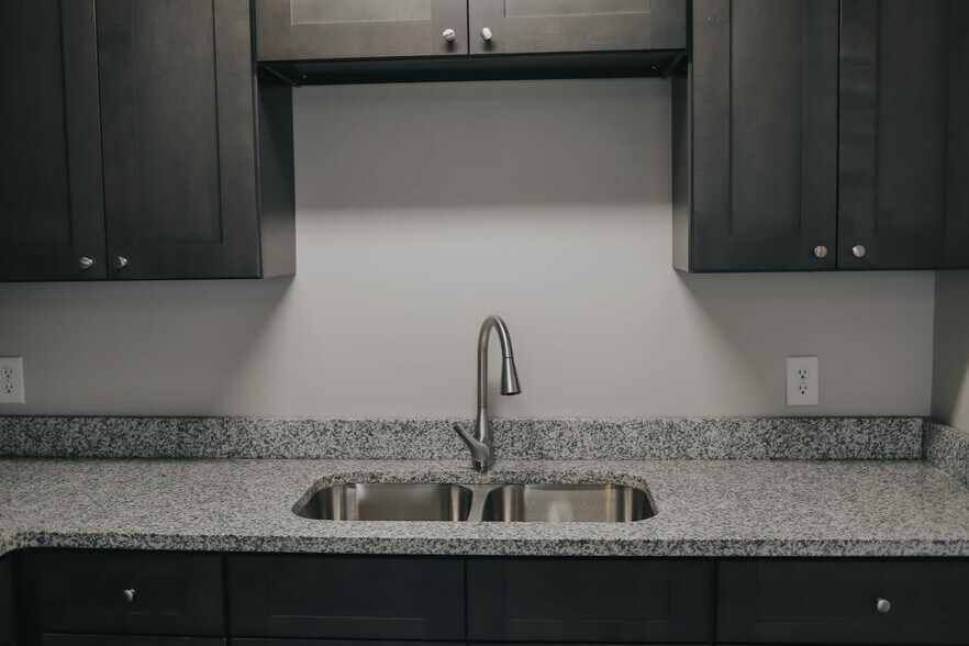 More Photos Of 419 W Main, Du Quoin Multifamily For Sale