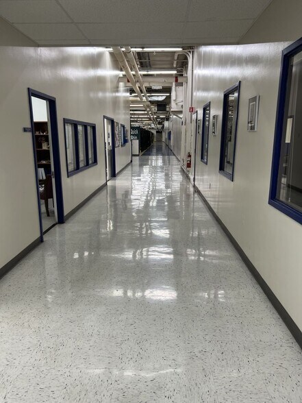 More Photos Of 150 Knotter Dr, Cheshire Manufacturing For Lease