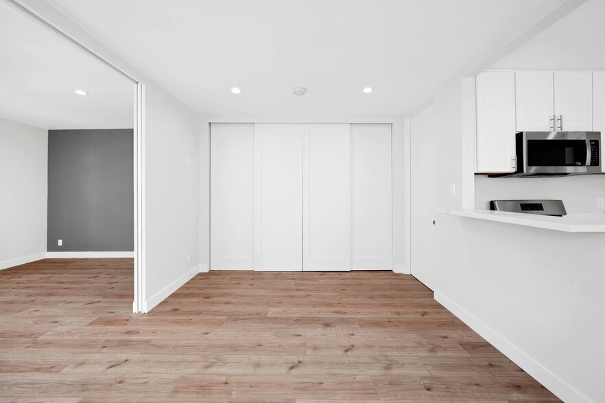 More Photos Of 522-532 Idaho Ave, Santa Monica Apartments For Sale