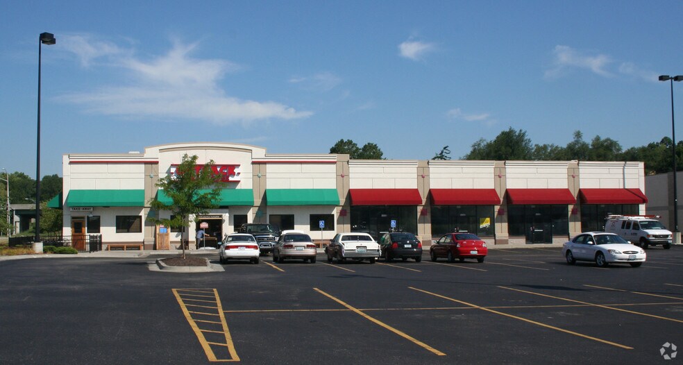 More Photos Of 4323-4357 N Chouteau Tfwy, Kansas City Unknown For Lease