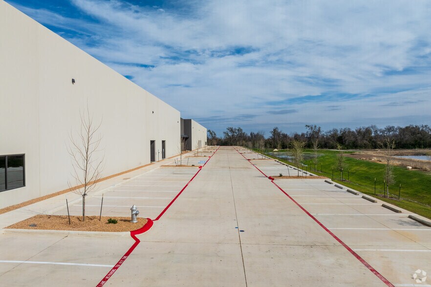 More Photos Of Hero Way West, Leander Unknown For Lease