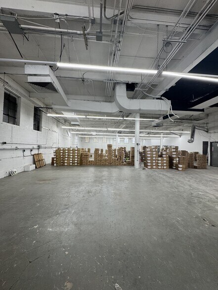 More Photos Of 5948 55th St, Maspeth Land For Lease