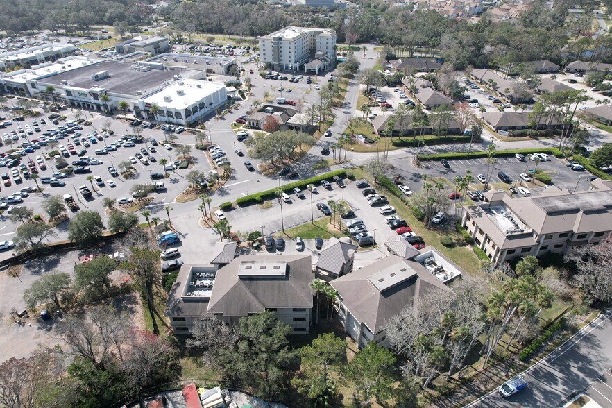 More Photos Of 2000 - 2310 Sawgrass Village Dr, Ponte Vedra Beach Office For Lease