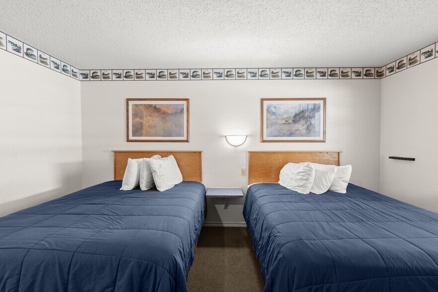 More Photos Of 9530 W FM 515, Alba Specialty For Sale