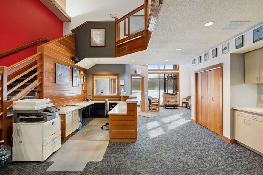 More Photos Of 454 County Rd V V, Somerset Manufacturing For Sale