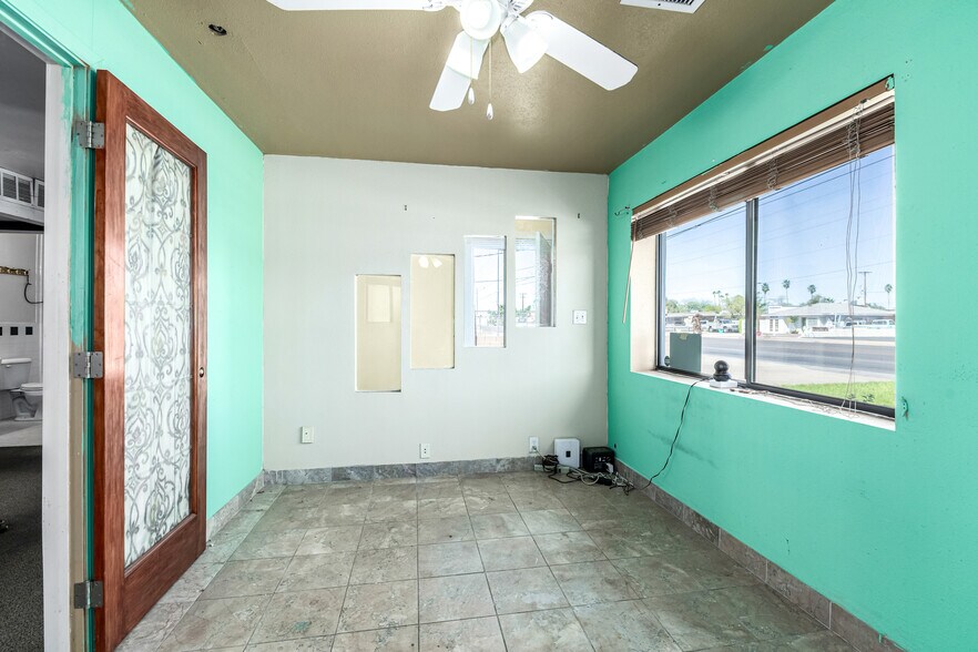 More Photos Of 545 E University Dr, Mesa Office For Sale