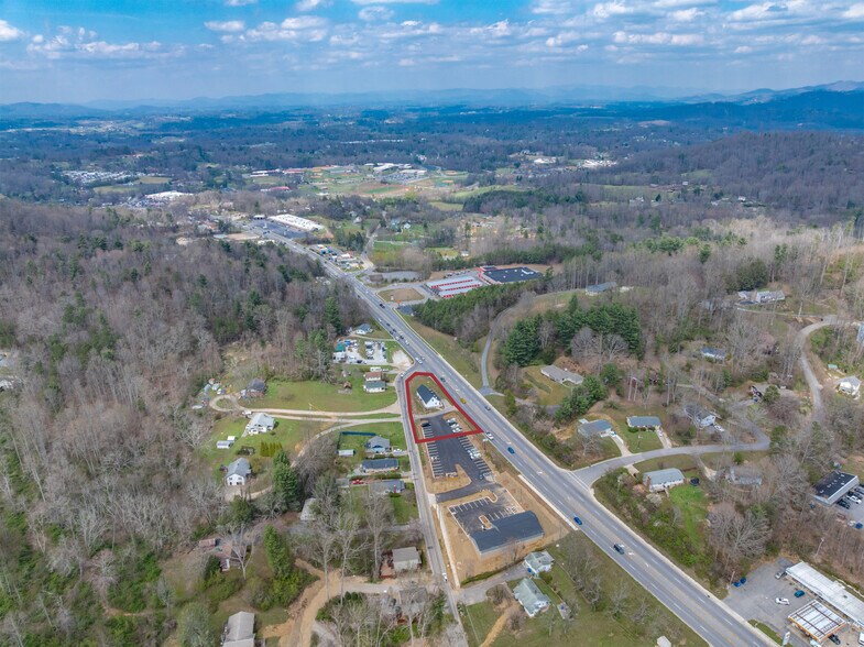 More Photos Of 396 New Leicester Hwy, Asheville Office For Sale