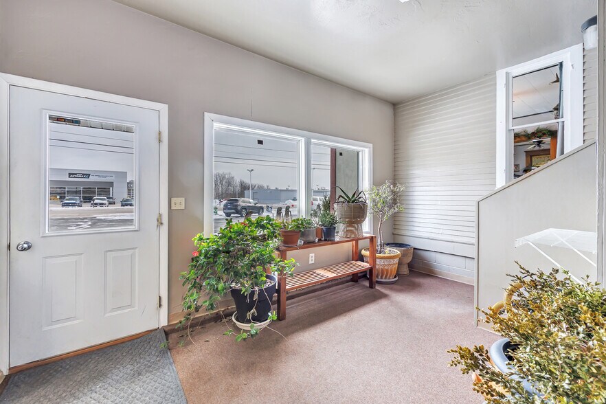 More Photos Of 513-529 Duluth Ave, Sturgeon Bay, Sturgeon Bay General Retail For Sale