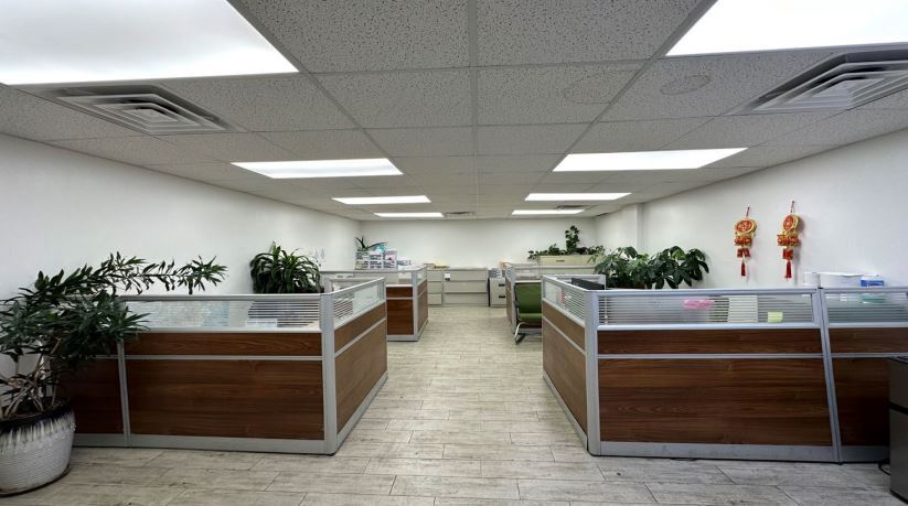 More Photos Of 130 W 10th St, Huntington Station Manufacturing For Lease