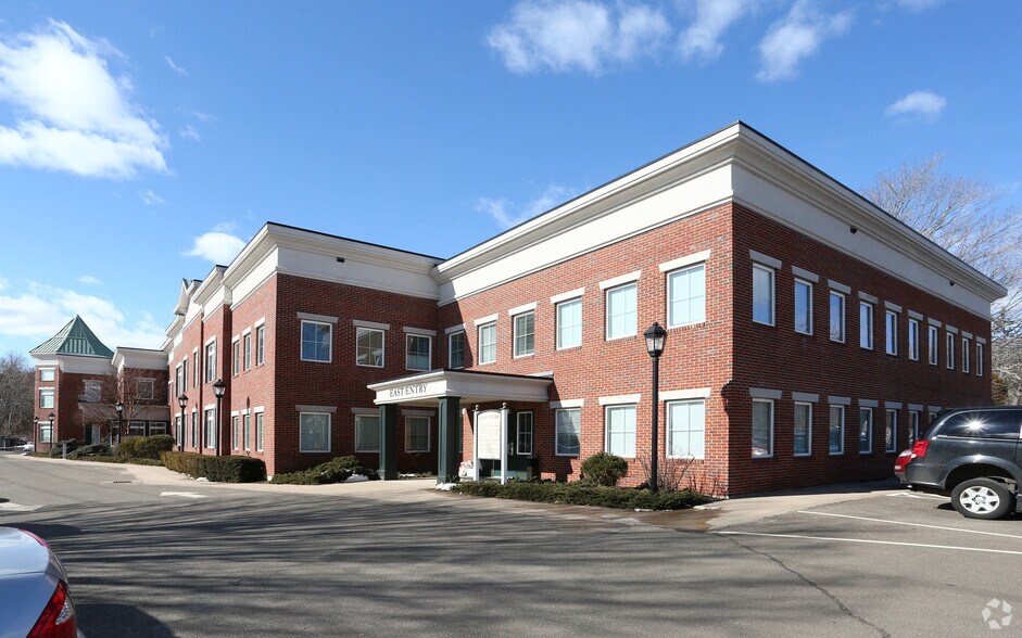 More Photos Of 1291 Boston Post Rd, Madison Office For Sale