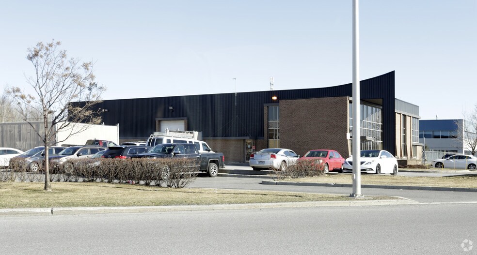 More Photos Of 5430 Rue J.-A.-Bombardier, Longueuil Warehouse For Lease
