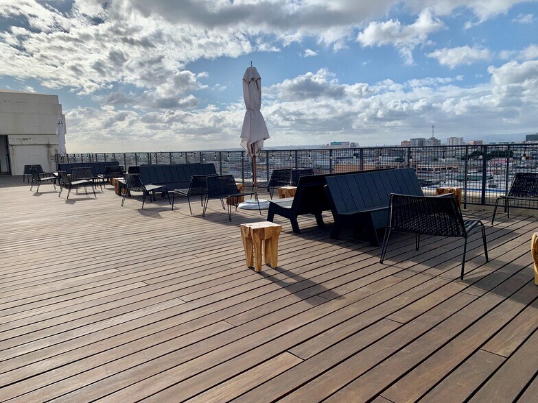 More Photos Of 767 S Alameda St, Los Angeles Loft Creative Space For Lease