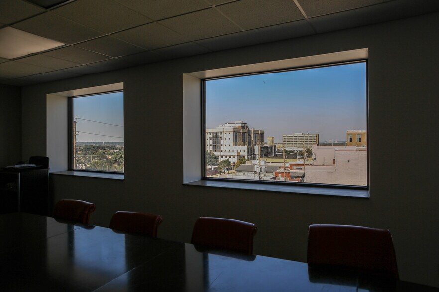 More Photos Of 626 Minnesota Ave, Kansas City Office For Lease