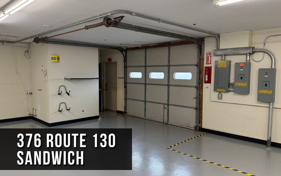 Primary Photo Of 376 Rt-130, Sandwich Flex For Lease