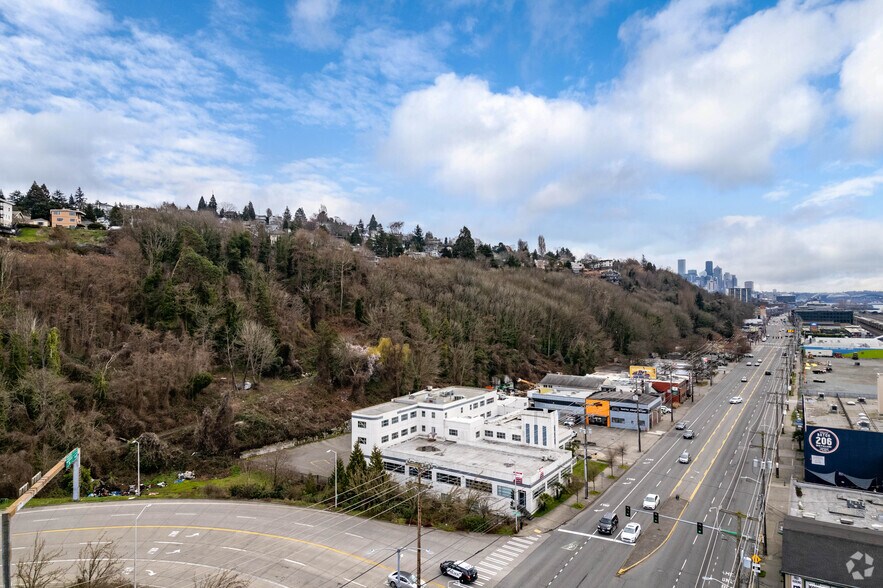 More Photos Of 1430-1438 Elliott Ave W, Seattle Warehouse For Lease