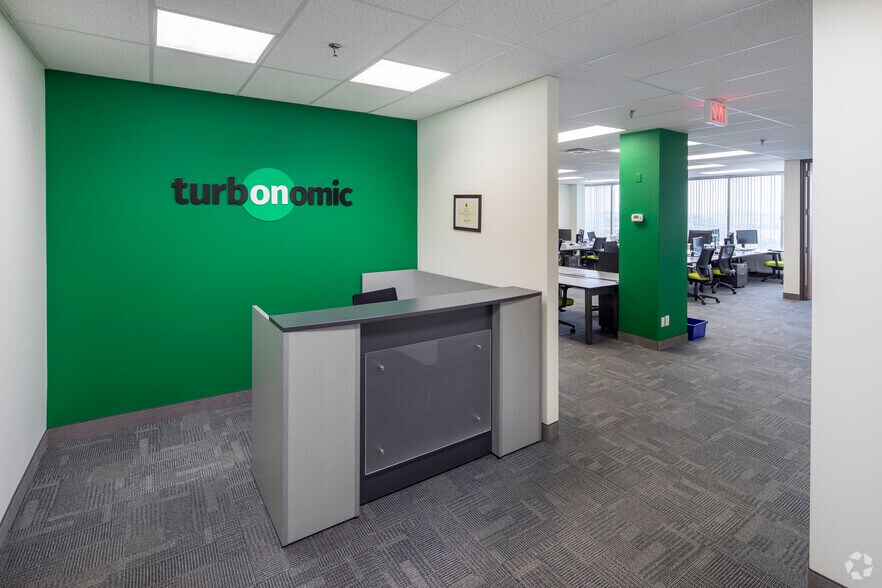 More Photos Of 90 Allstate Pky, Markham Unknown For Lease