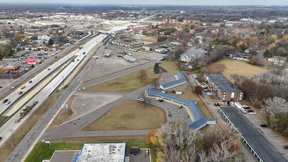 More Photos Of 720 Highway 10, Saint Cloud Hospitality For Sale