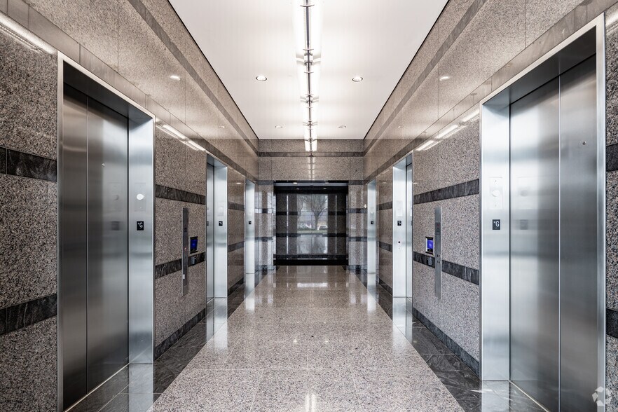 More Photos Of 500 E Pratt St, Baltimore Office For Lease