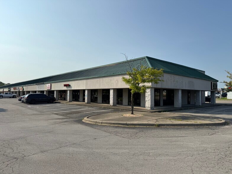 More Photos Of 100 Hometown Plz, Sellersburg Storefront For Sale