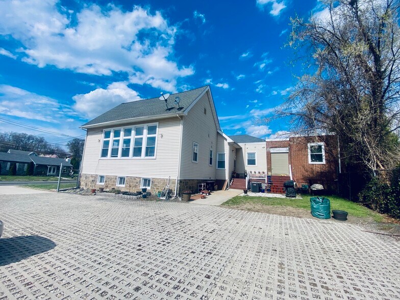 More Photos Of 6136 Magnolia Ave, Pennsauken Apartments For Sale