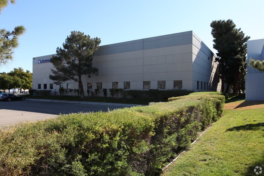 More Photos Of 751 Grier Dr, Las Vegas Warehouse For Sale