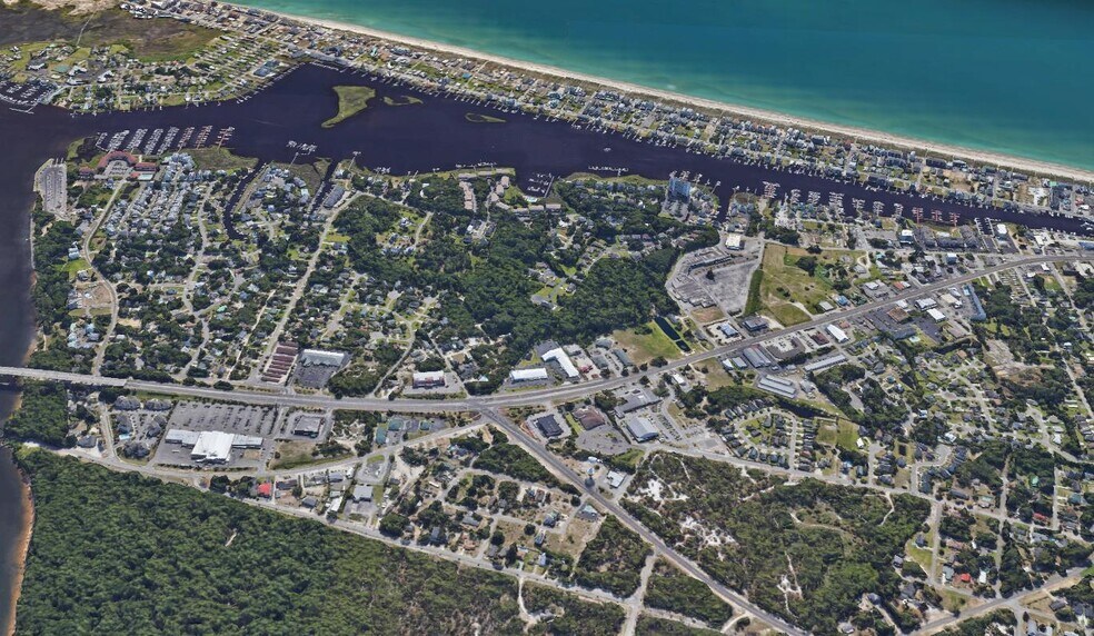 More Photos Of 1324 Lake Park Blvd N, Carolina Beach Flex For Lease